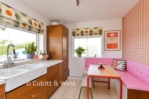 4 bedroom semi-detached house for sale, Brownleaf Road, Brighton BN2