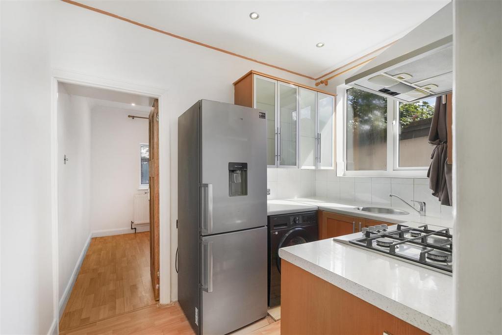 Apartment in London - View 4