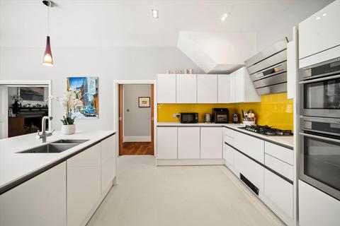 5 bedroom semi-detached house for sale, Cleveland Avenue, London W4