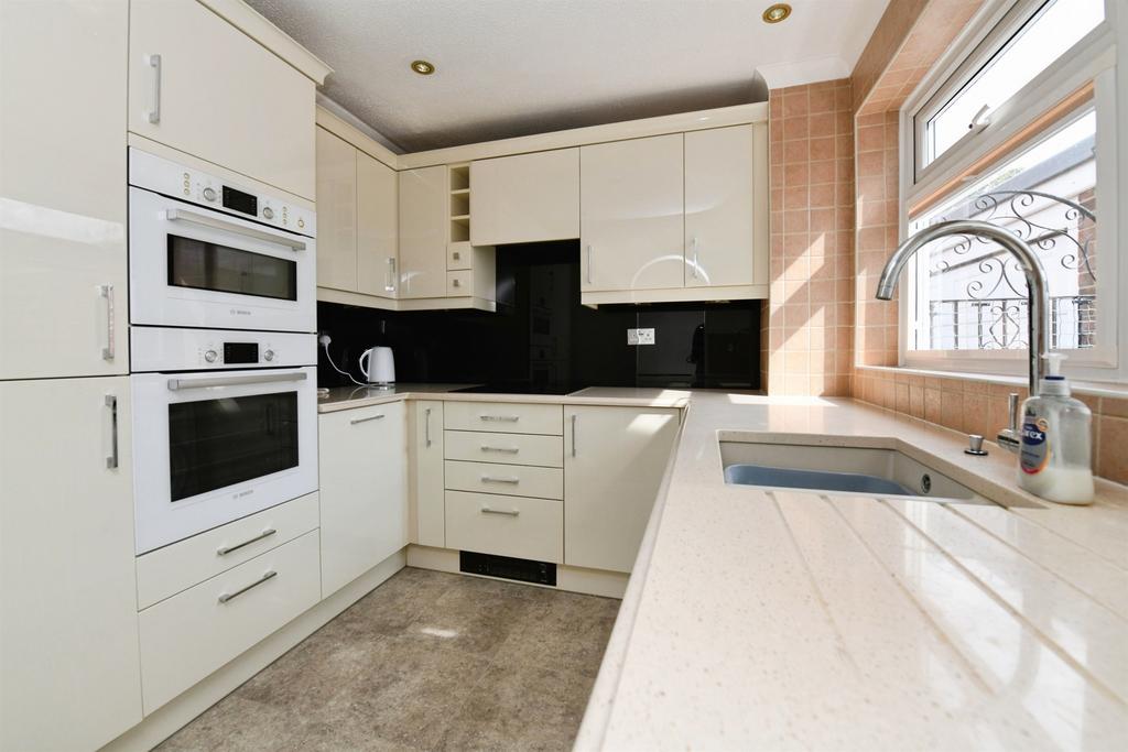 House in Chelmsford - View 3
