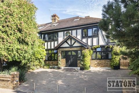 undefined, Park Avenue, Enfield, EN1