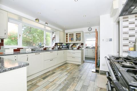 4 bedroom detached house for sale, Kirby Walk, Peterborough