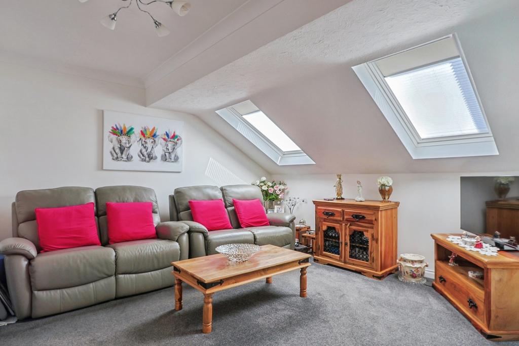 Apartment in Poole - View 3