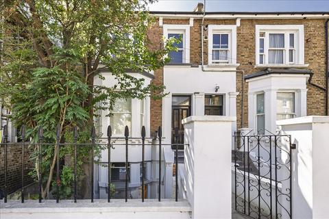 1 bedroom flat for sale, Cathnor Road, Shepherd's Bush W12