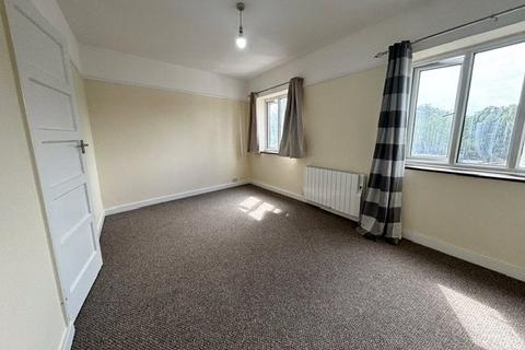 2 bedroom house to rent, Staines Road West, Sunbury-on-Thames, Surrey, TW16