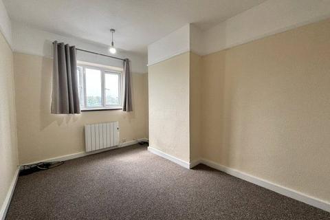 2 bedroom house to rent, Staines Road West, Sunbury-on-Thames, Surrey, TW16