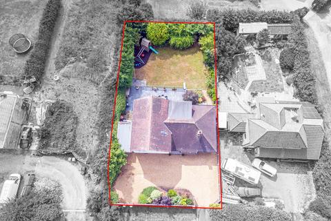 5 bedroom detached house for sale, Selby Road, Garforth, Leeds