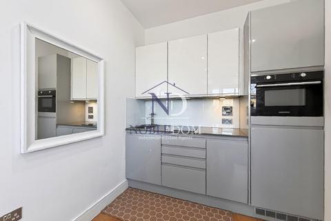 1 bedroom flat for sale, Douglas Road, Hounslow