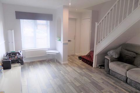 2 bedroom terraced house to rent, Muirfield, Luton, Bedfordshire