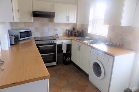 2 bedroom terraced house to rent, Muirfield, Luton, Bedfordshire