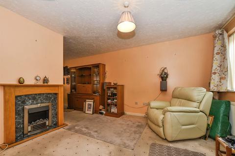 3 bedroom terraced house for sale, Windrush, Highworth, Swindon