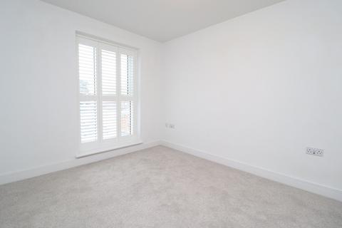 undefined, Colebridge Court, Cheltenham Road, GL2