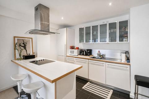 2 bedroom apartment to rent, Porchester Place, London W2