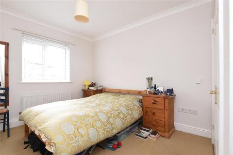 2 bedroom apartment to rent, Porchester Place, London W2