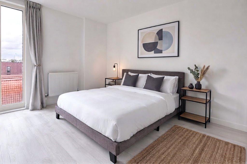 Apartment in Hendon - View 2