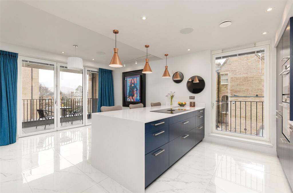 Apartment in Edinburgh - View 4