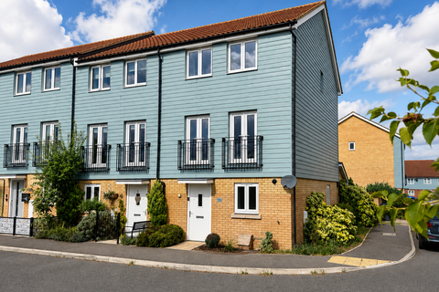 4 bedroom townhouse for sale, Celandine View, Soham
