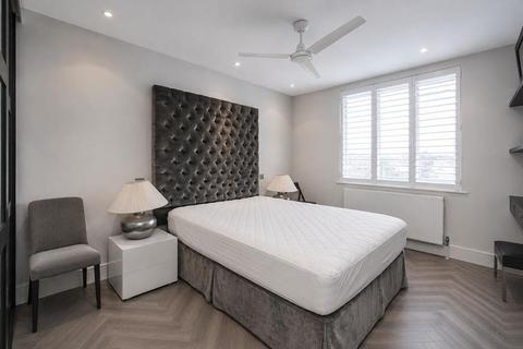 2 bedroom apartment to rent, The Quadrangle, London W2