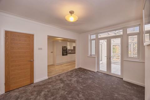 3 bedroom end of terrace house for sale, Military Road, Hilsea, Portsmouth