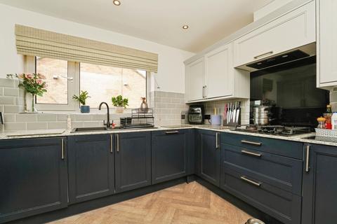 2 bedroom bungalow for sale, The Lawns, Abbeydale, Gloucester, Gloucestershire, GL4