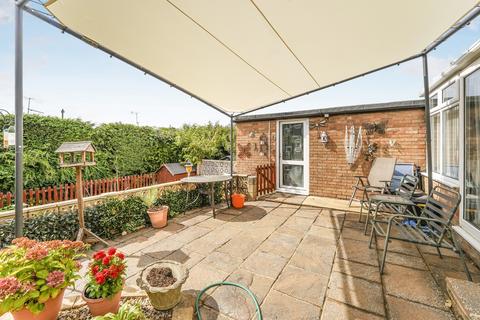 2 bedroom bungalow for sale, The Lawns, Abbeydale, Gloucester, Gloucestershire, GL4