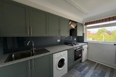 1 bedroom flat to rent, Pixton Way, Croydon