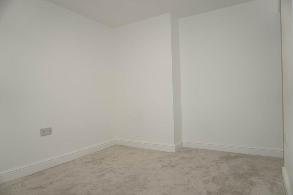 House in London, West Ealing, Hanwell - View 2
