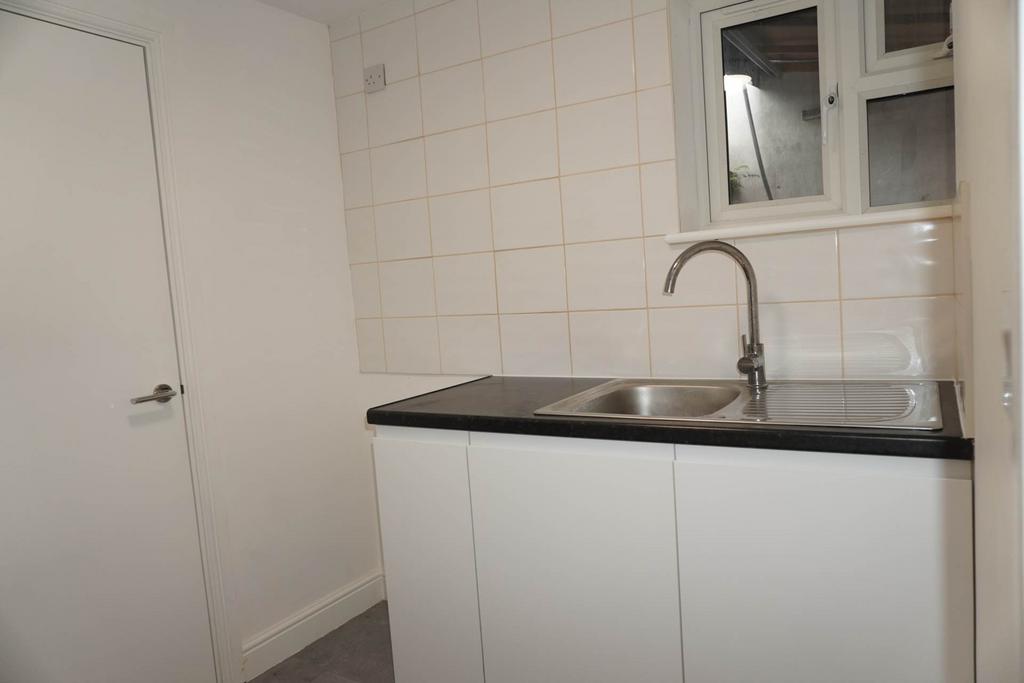 House in London, West Ealing, Hanwell - View 5