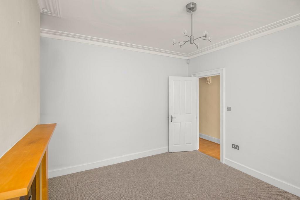 Apartment in Bristol - View 3