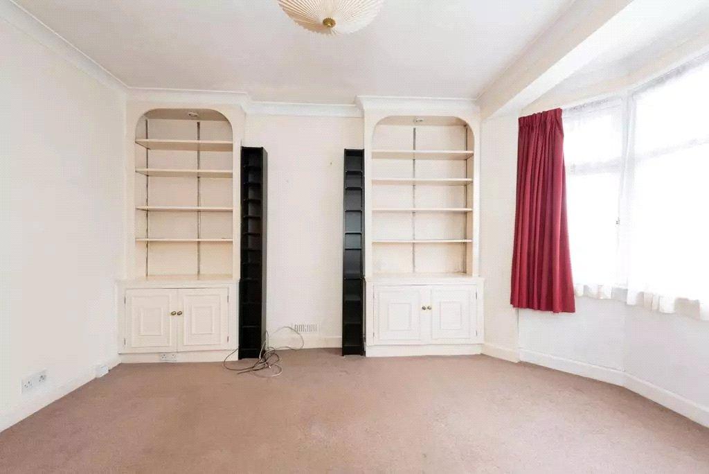 Apartment in London - View 2