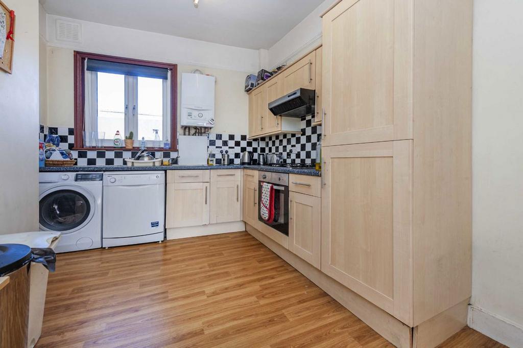Apartment in London - View 3