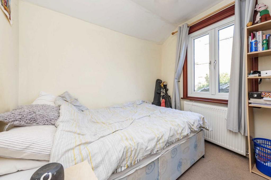 Apartment in London - More