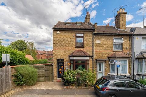 Upton Road, Hounslow TW3