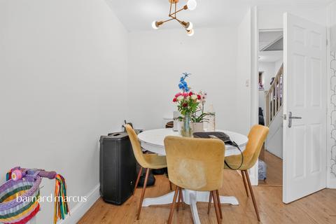 2 bedroom semi-detached house for sale, Towpath Way, Croydon