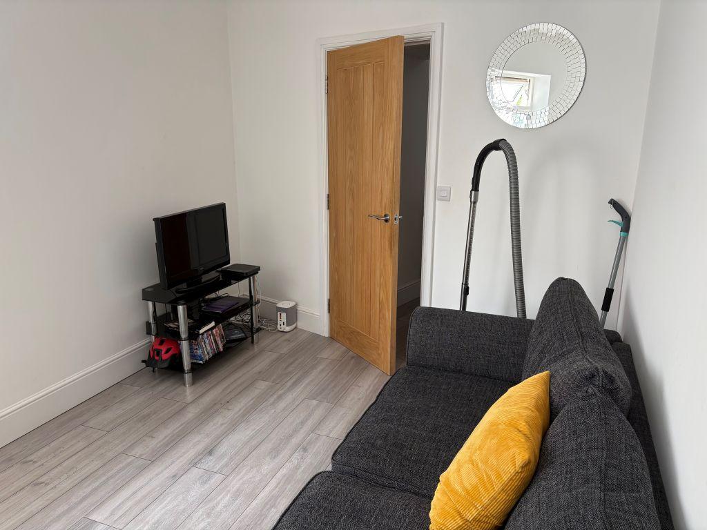 House in Llanelli - View 2