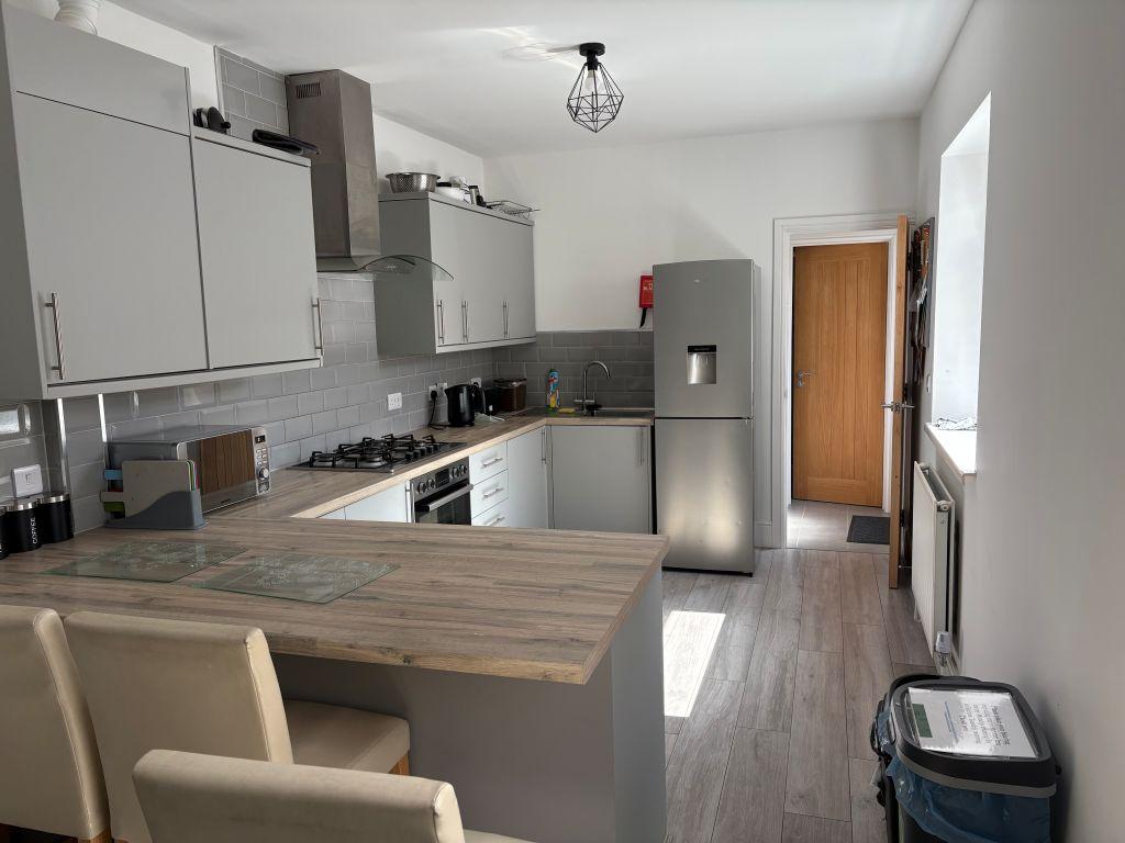 House in Llanelli - View 4