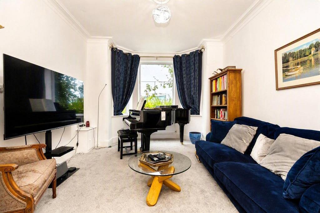 House in Manchester, Victoria Park, Fallowfield - View 2