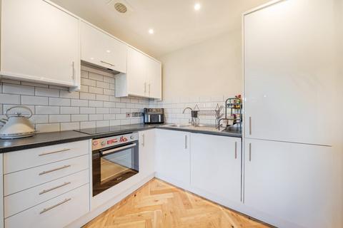 undefined, West Barnes Lane, New Malden, KT3