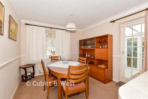 4 bedroom bungalow for sale, Faithfull Crescent, Storrington RH20
