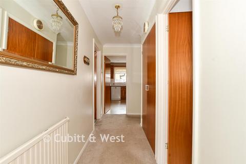 4 bedroom bungalow for sale, Faithfull Crescent, Storrington RH20