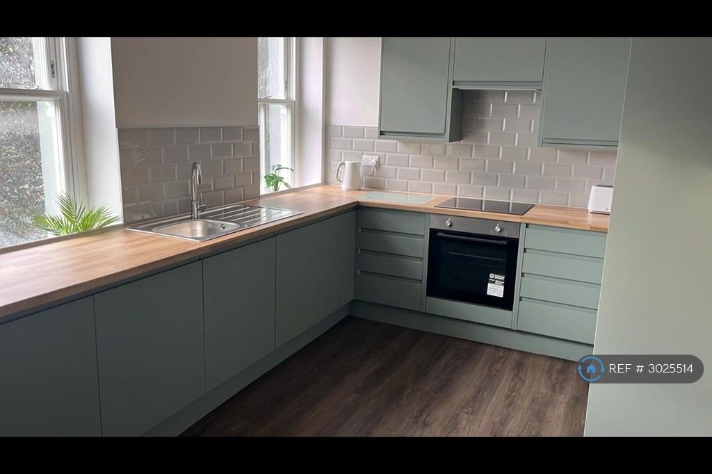 House in Hove, Brighton and Hove - View 2