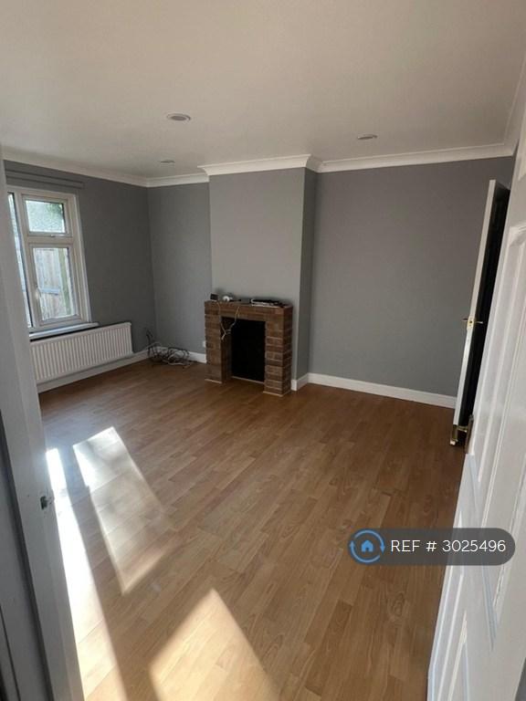 House in Leicester, City of Leicester - View 4