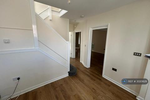 undefined, The Rise, Edgware, HA8