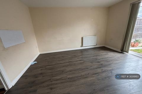 3 bedroom terraced house to rent, Signals Drive, Coventry, CV3