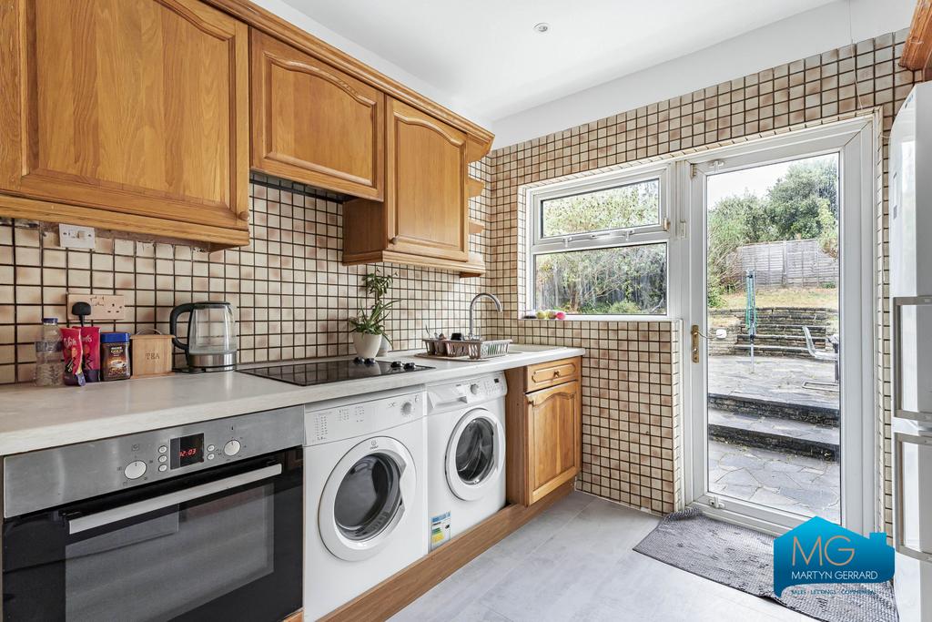 House in London - View 2
