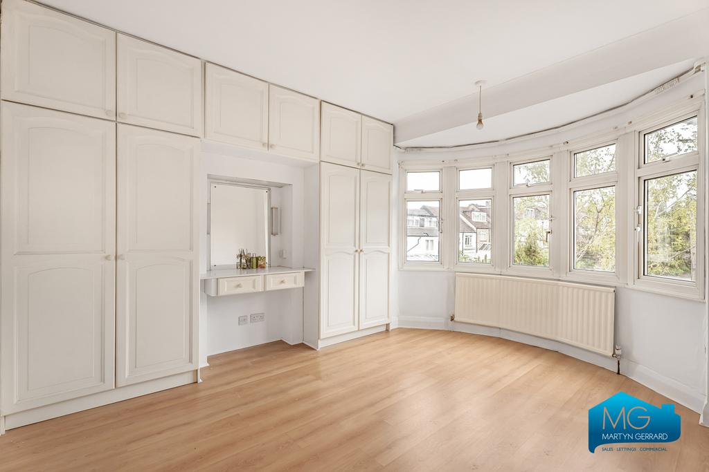 House in London - View 3