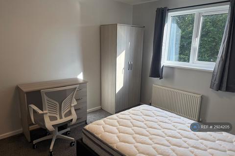 1 bedroom in a house share to rent, Chepstow Drive, Telford, TF1