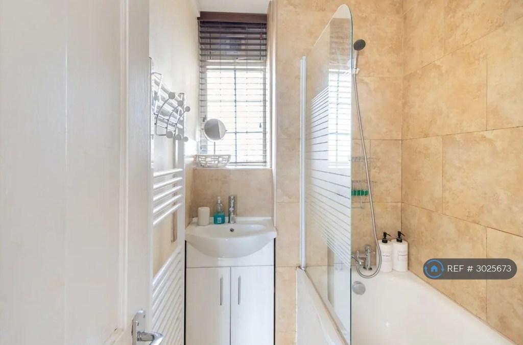 Apartment in London - View 5