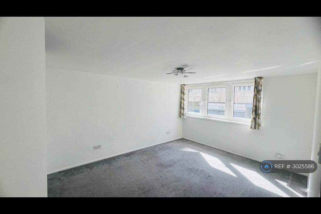 Apartment in Southampton - View 5