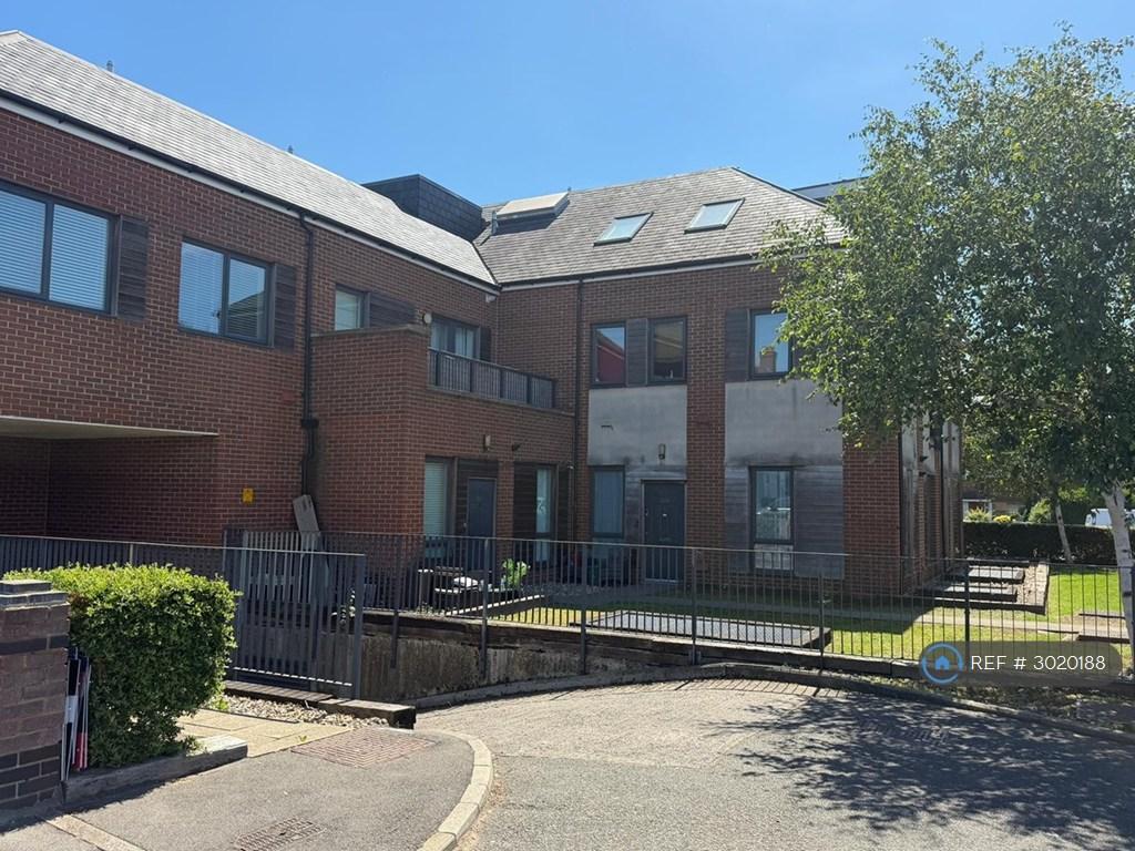 Apartment in Ruislip - More